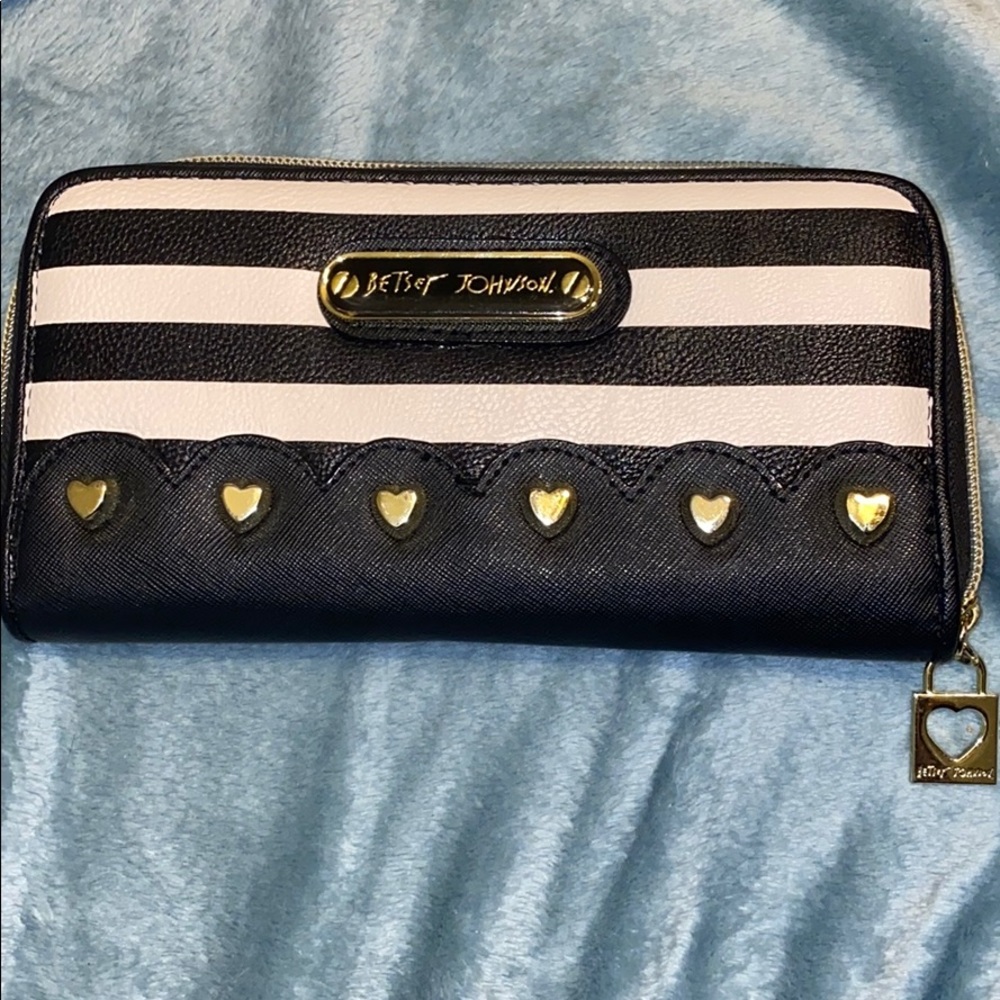 Betsy Johnson wallet